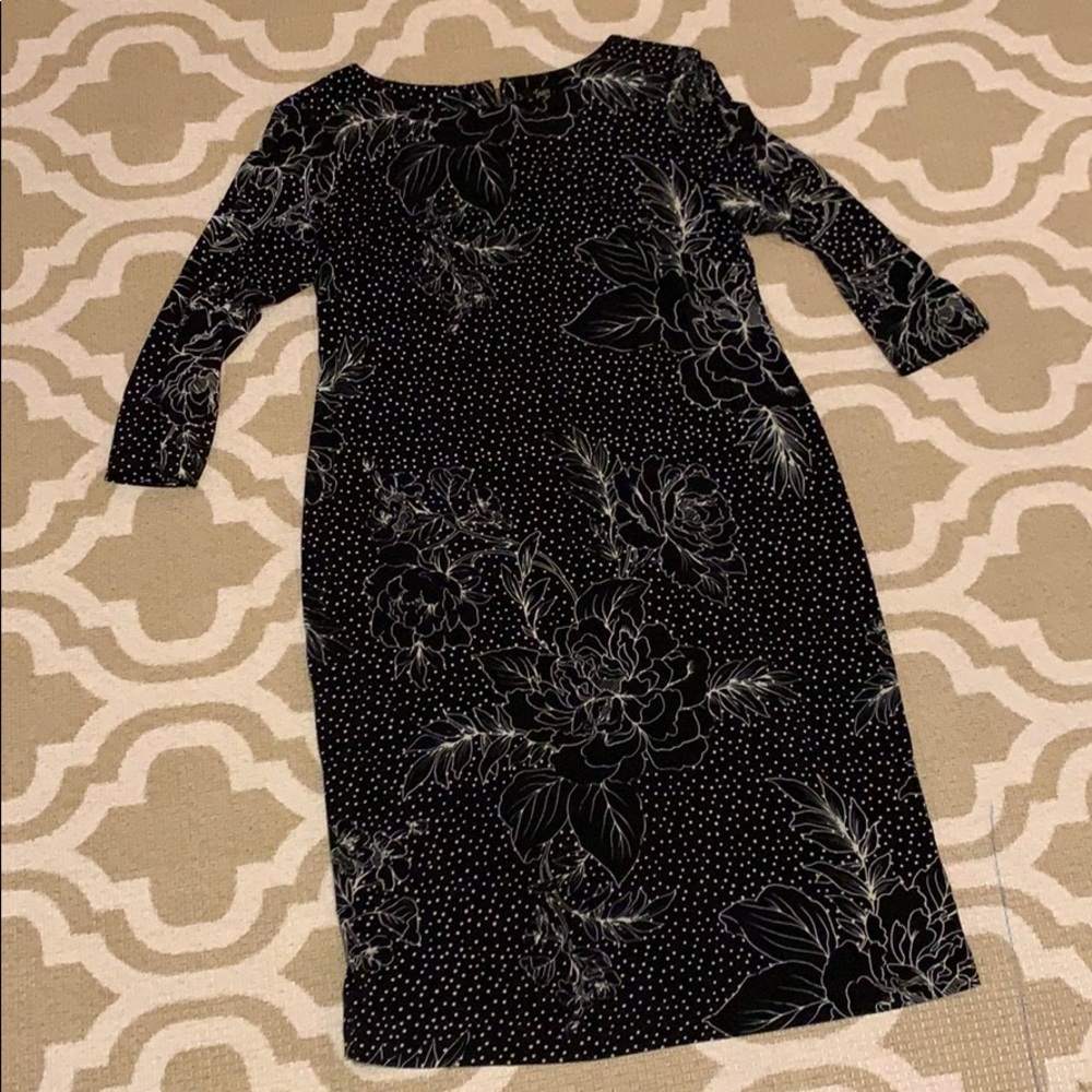 Floral black size small Taylor Maternity dress